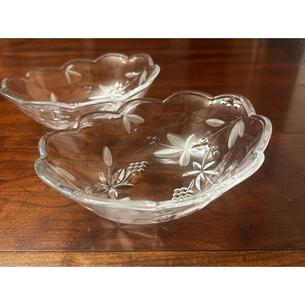 Set of 2 Mikasa‎ Garden Terrace 7.25" Oval Scalloped Bowls